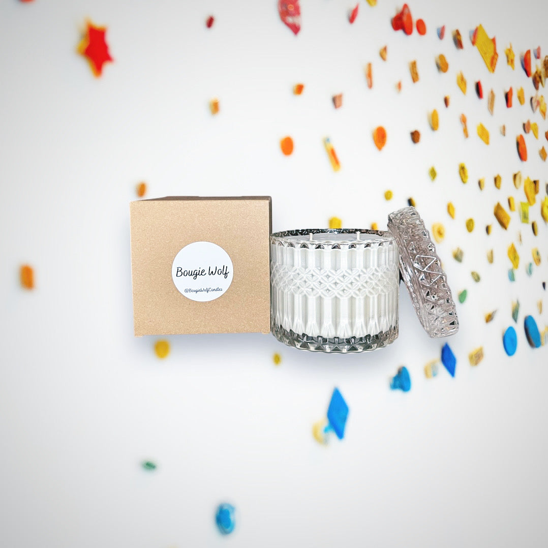 Premium Australian brand melbourne, deluxe soy candle Bougie Wolf Candles, light throw, cotton, crystal cut, long lasting, scent throw, citrus, slices of fruit summer fruits citrus sweet grapefruit vanilla sugar orange raspberry strawberry cherry peaches crystal cut decadent rich indulgent candle 100% soy wax beautiful